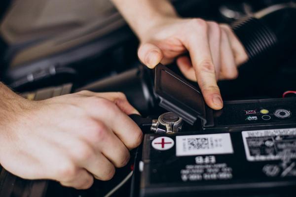 Гарантия запуска: Автоэлектрик советует ставить мощный аккумулятор для холодных регионов