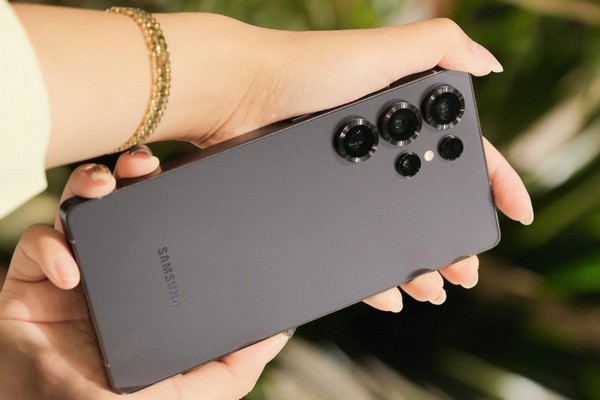 Samsung S26 та Самсунг С25 ФЕ: ідеальний дует 2026 року між флагманом