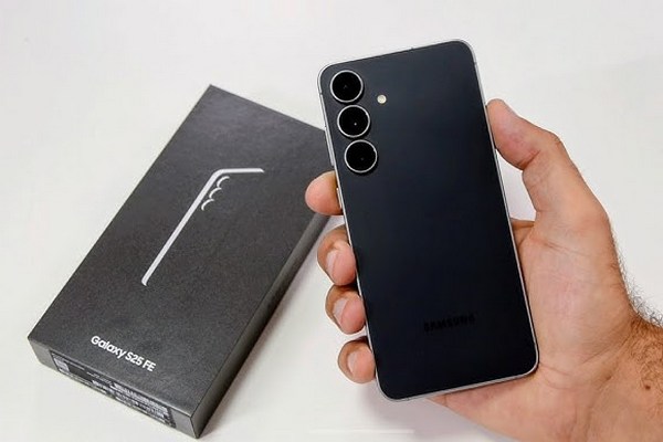 Samsung S26 та Самсунг С25 ФЕ: ідеальний дует 2026 року між флагманом