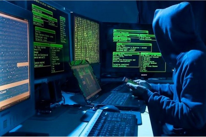Хакеры РФ заразили 500 тыс. устройств по миру, готовясь к кибератаке на Украину