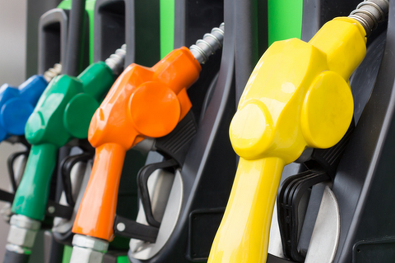 ОККО и WOG снизили цены на бензин и дизтопливо