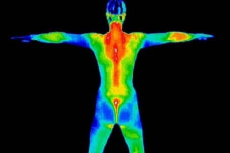 Ученые создали материал, скрывающий человека от тепловизора