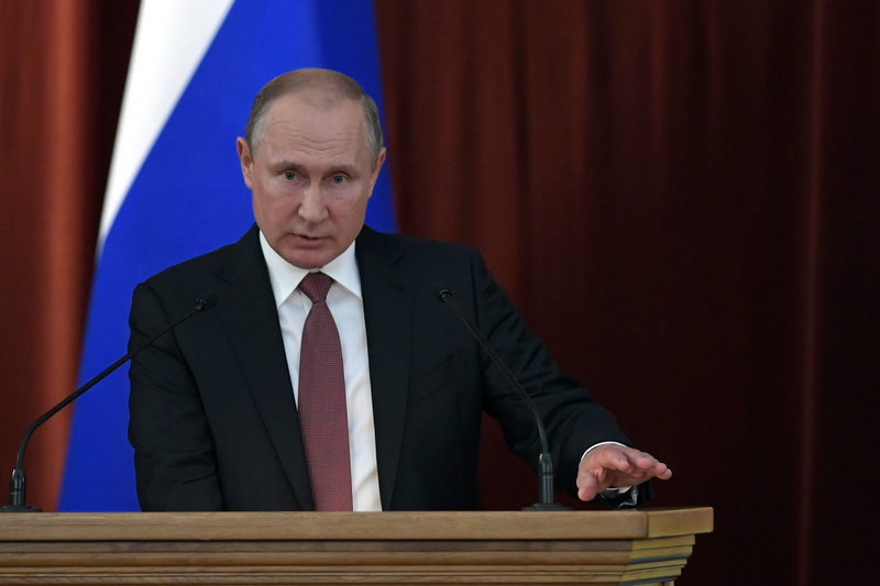Путин пообещал соразмерно реагировать на агрессию по отношению к России