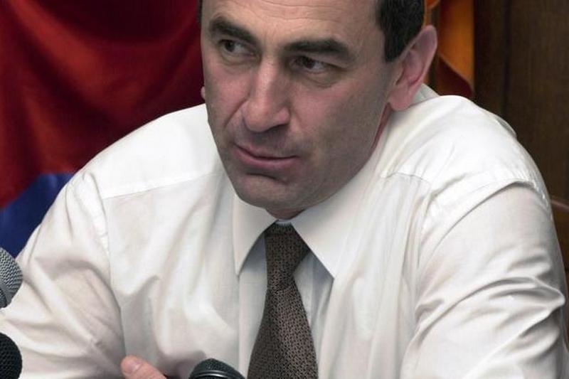 В Армении арестовали экс-президента Роберта Кочаряна
