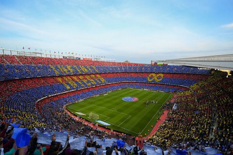 Барселона хочет 300 миллионов за рекламное переименование стадиона