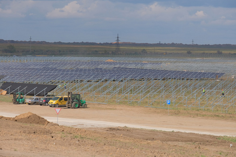 На Днепропетровщине 400 га отдали под мощную солнечную электростанцию