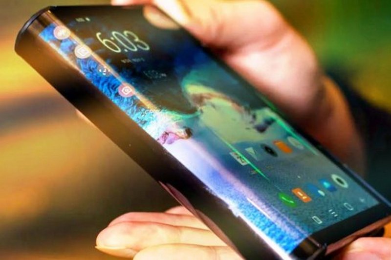 Samsung запатентовала планшет, который складывается втрое