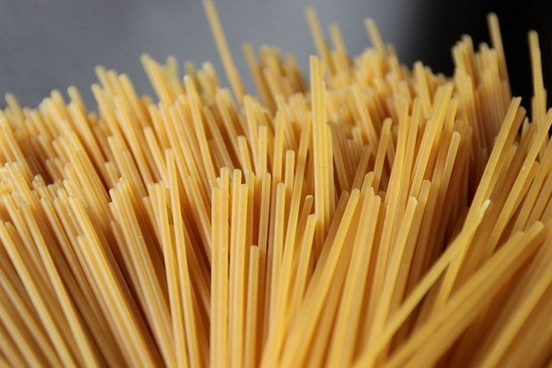 Ученые рассказали, как правильно ломать спагетти