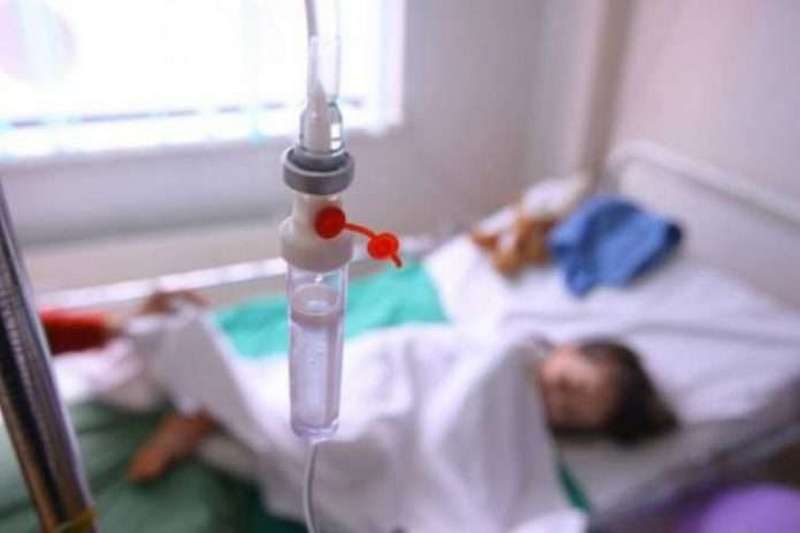 Выпил жидкость из игрушечного браслета: в Кременчуге ребенок попал в реанимацию
