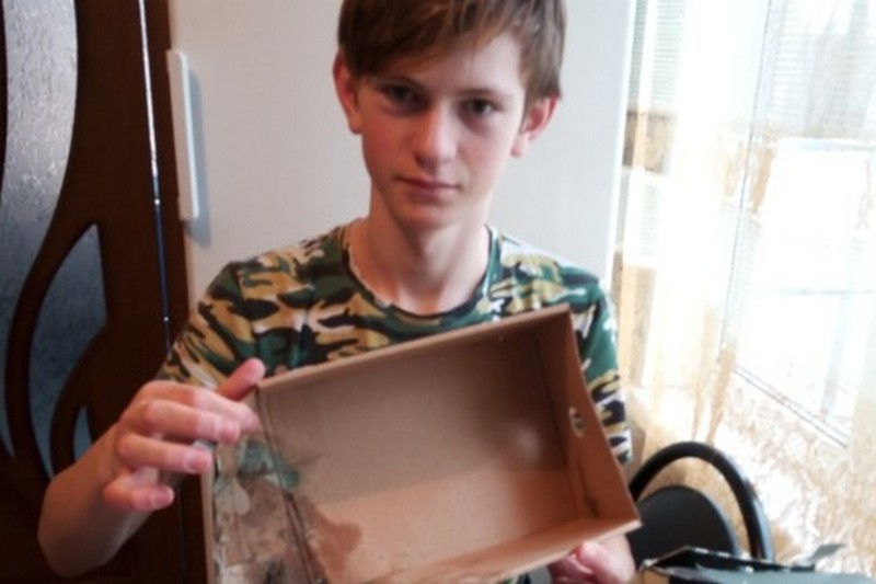 В РФ школьник спас ребенка, провалившегося под лед, и получил подарок с плесенью