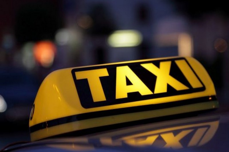 Возник конфликт из-за нескольких гривен и адреса: в Сумах пассажир порезал таксиста