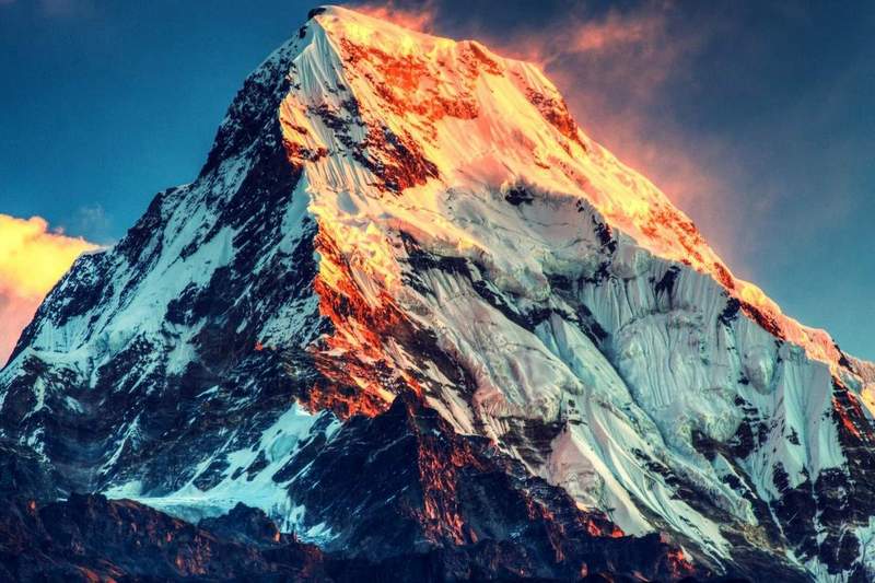 Ледники Эвереста начали таять впервые за всю историю