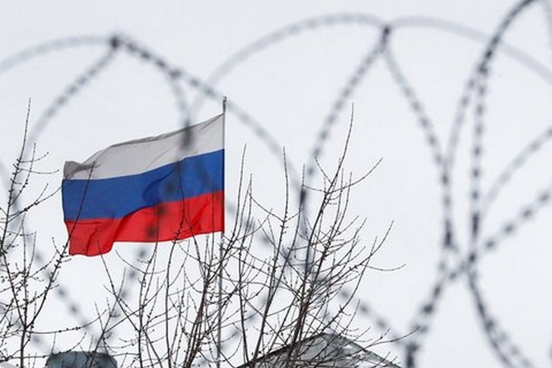 Кремль намерен упростить временное проживание украинцев в России
