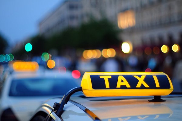 Права и обязанности таксиста