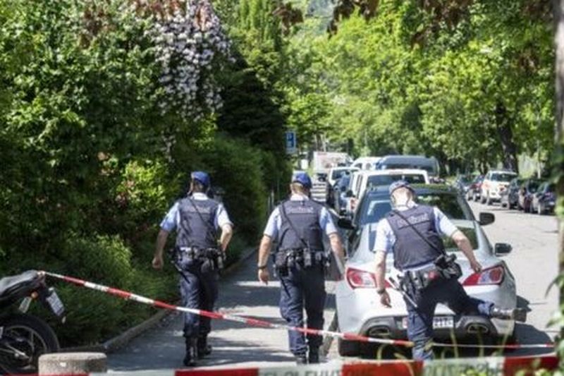 В Цюрихе мужчина застрелил двух заложниц и покончил с собой