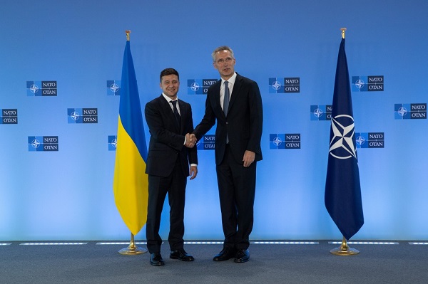 Реформирование сектора обороны и безопасности и борьба с коррупцией - единственный путь Украины для членства в НАТО