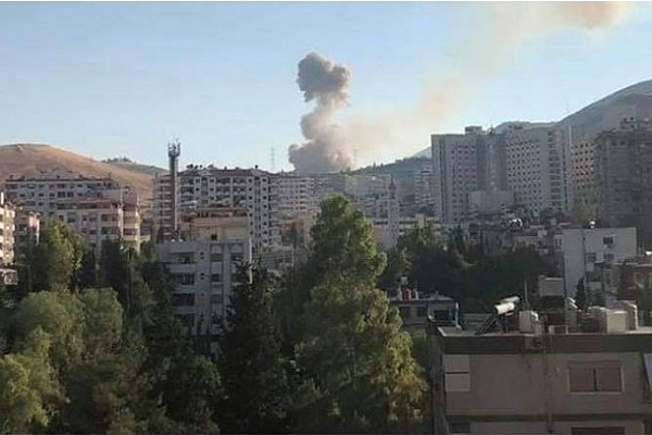 Под Дамаском мощный взрыв на военном складе