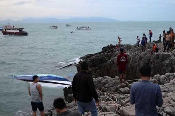 19 человек погибли в результате крушения судна в Индонезии
