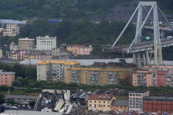 в Италии эффектно взорвали мост, который унес 43 жизни [видео]