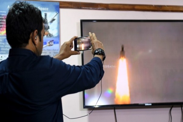 Индийская лунная станция успешно вышла на орбиту