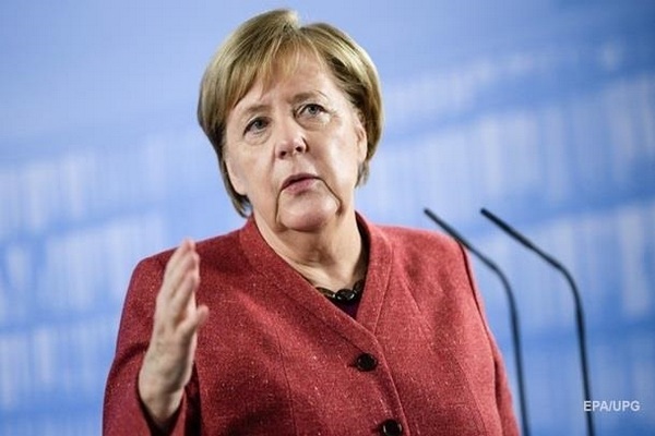 Меркель обвинила Россию в прекращении ДРСМД